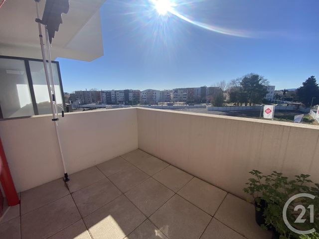 Appartement F3 à louer - 3 pièces - 60.8 m2 - ST JEAN DE VEDAS - 34 - LANGUEDOC-ROUSSILLON - Century 21 Védas Immo