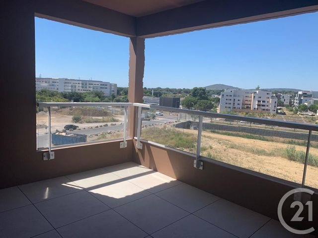 Appartement F2 à louer - 2 pièces - 49.65 m2 - ST JEAN DE VEDAS - 34 - LANGUEDOC-ROUSSILLON - Century 21 Védas Immo